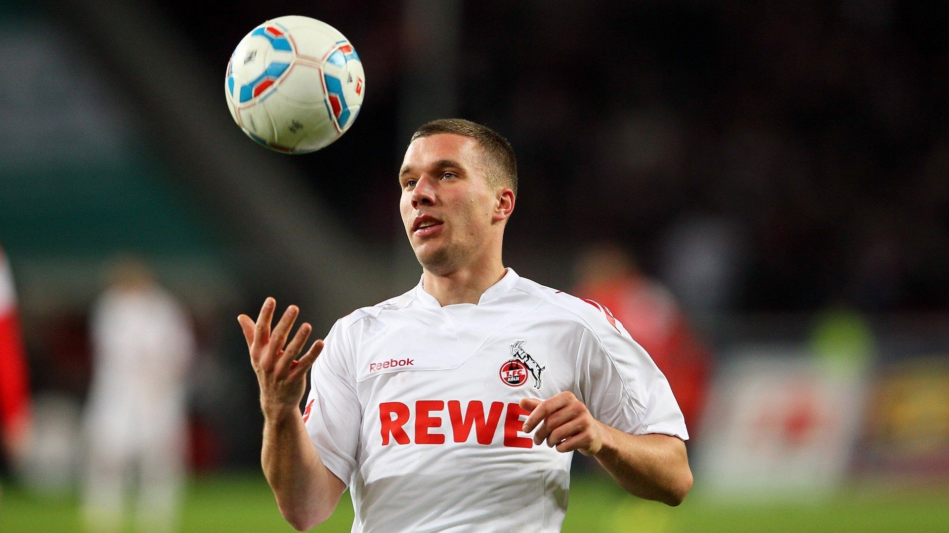 开云体育ios下载-德甲：拜仁主场4-0大胜，美因茨终结多轮不败，德甲拜仁对美因茨直播